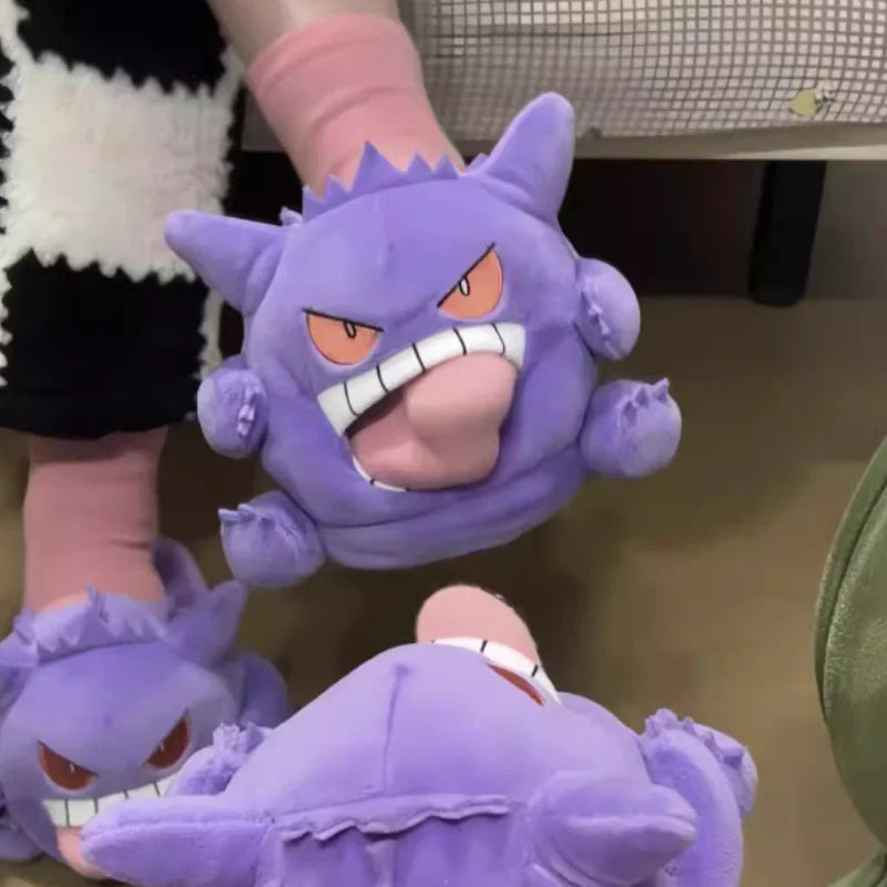Pantuflas de Peluche Gengar - Edición "Tongue Out" 2026